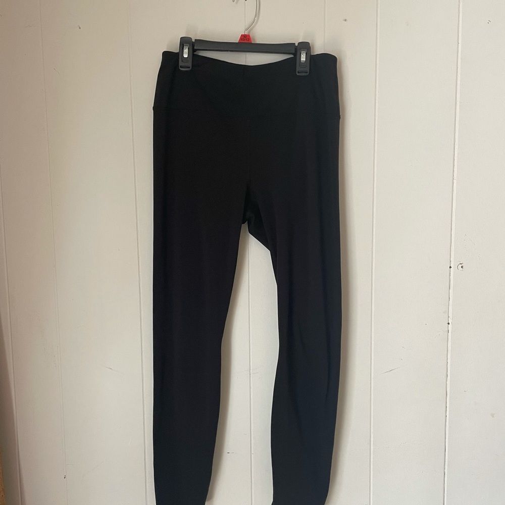 Black yogalicious leggings
